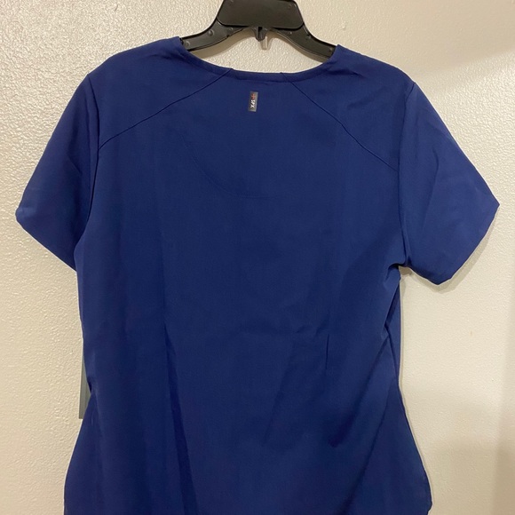 Grey’s Anatomy Scrub Top - Picture 3 of 5